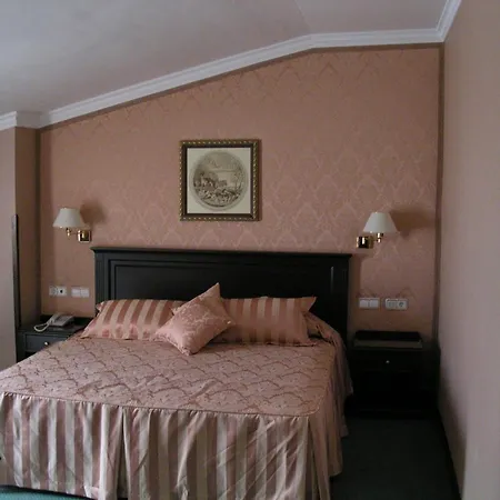 Santiago 4* Linares (Jaen)