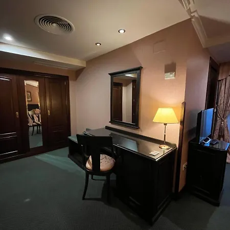 Santiago Hotel 4*
