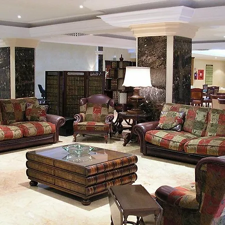 מלון Santiago 4*